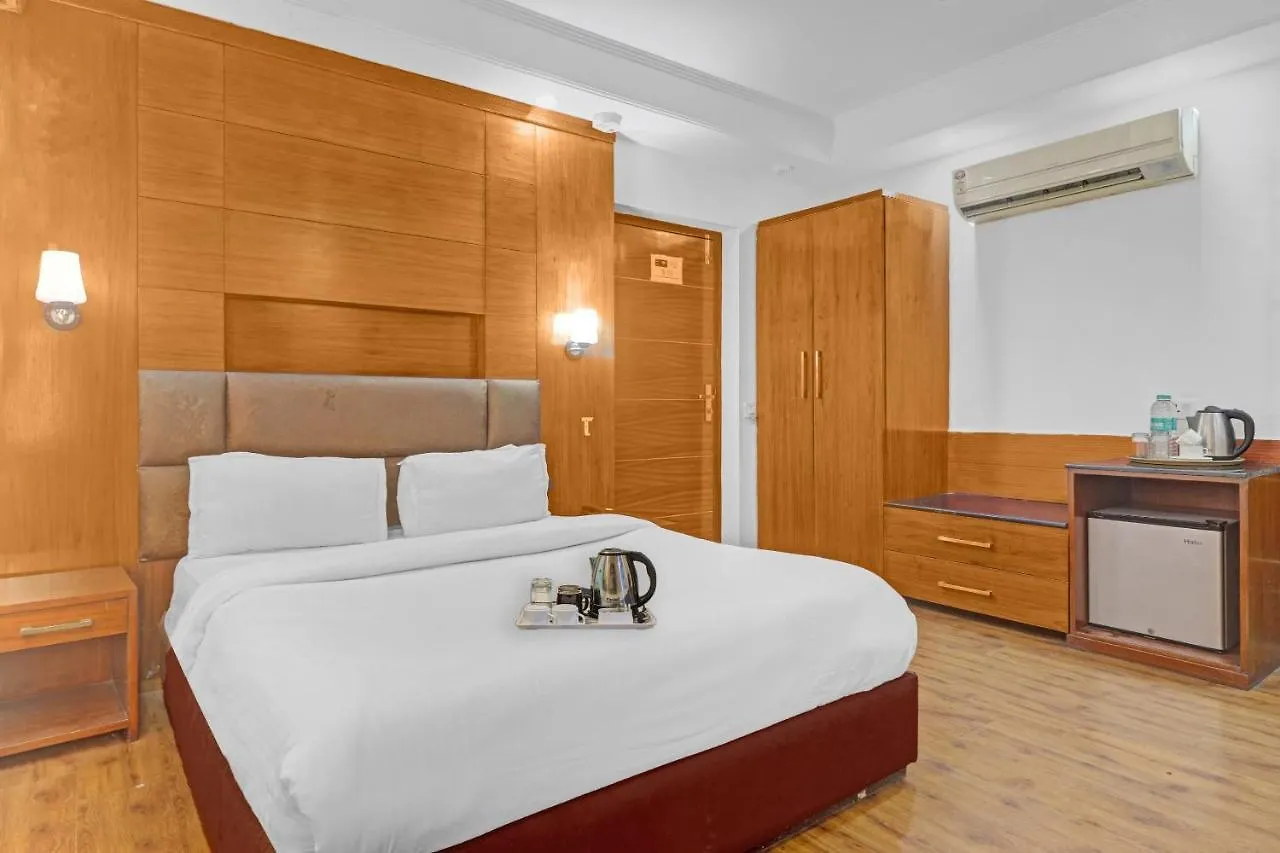 Oyo Townhouse 604 The Royal Galaxy Hotel Delhi