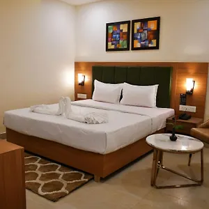 The Barrel House 4*, Varanasi India